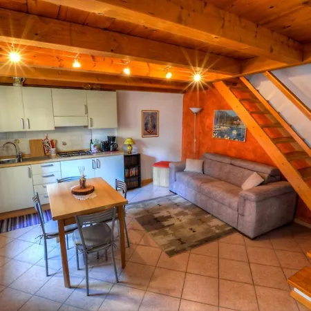 Casetta Corte 카스텔레토디브렌조네