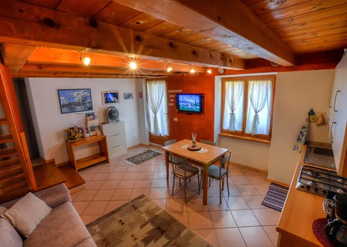 Casetta Corte كاستيليتو دو برينزون